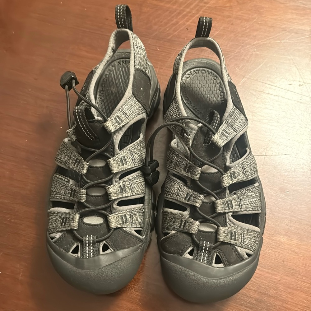 Men's Keen Newport H2 hiking sandal - size 8
